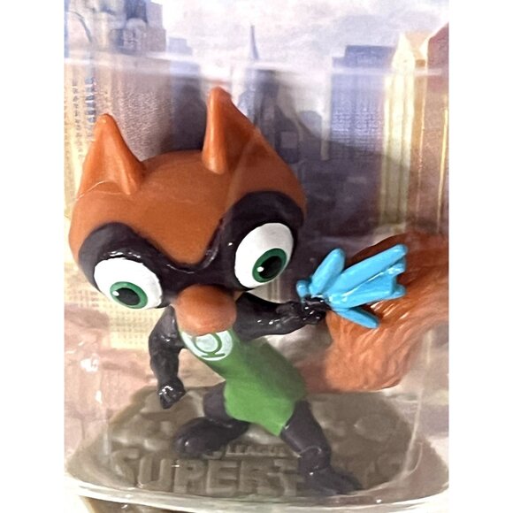 DC Super Pets Chip the Squirrel Micro Figure Mini Toy Mattel Sealed - Picture 5 of 5